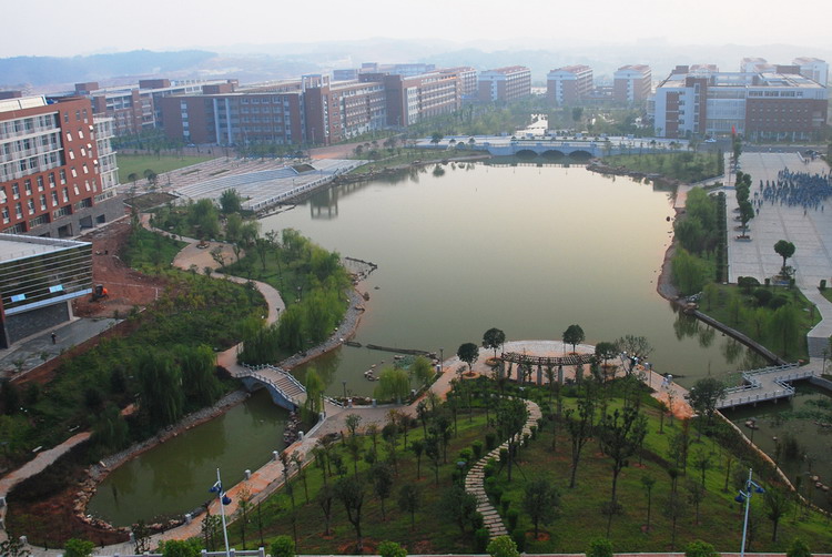 FE5F09D70C95BB3BA1E6558C220_8DAE5990_1FFED