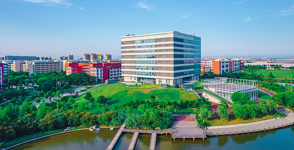 fdfff239-b563-4a75-8686-585cb0e22edc